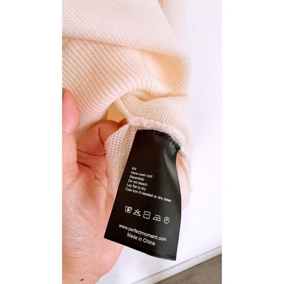 Perfect Moment Ski Sweater II in Snow White & Red Orange Rainbow XL - Picture 6 of 9